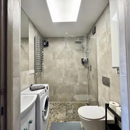 685 - Work & Vacation *