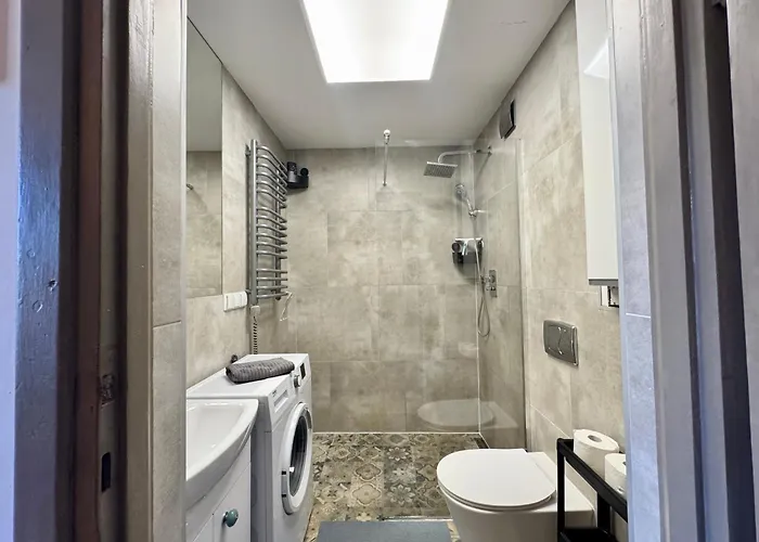 685 - Work & Vacation *